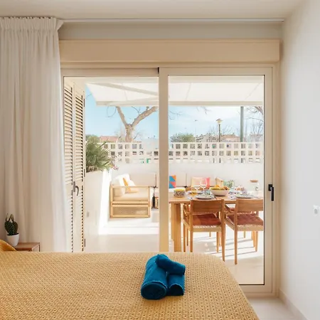 Terrasses - With Swimming Pool *